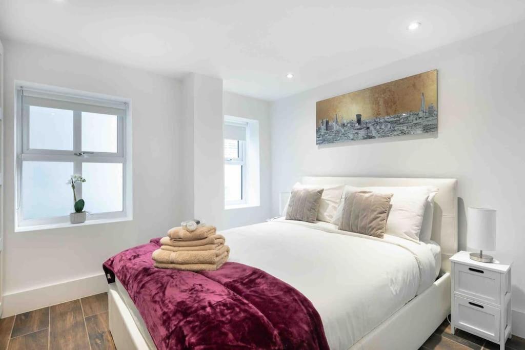 Appartement Luxury 1 Bed With Private Terrace & Parking - Heart Of Wanstead Village Londres